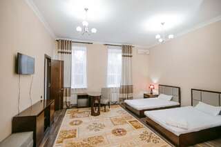 Мини-отель Hotel Inju Тараз Стандартный двухместный номер с 2 отдельными кроватями-4